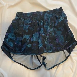 Lululemon hottie hot shorts